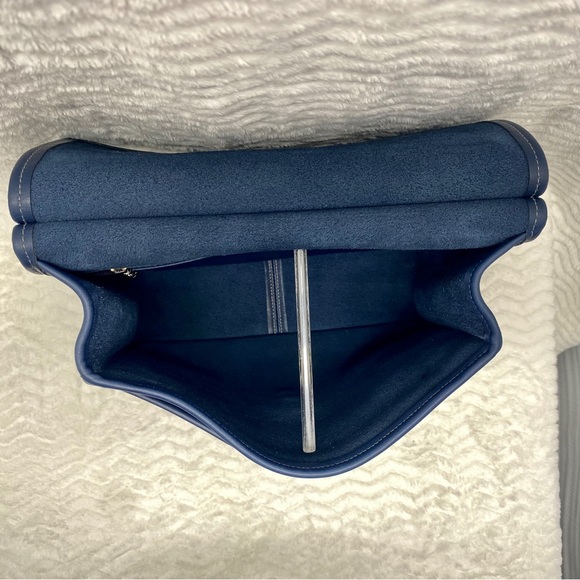 Coach Willis bag in royal blue with nickel hardware - Picture 10 of 15